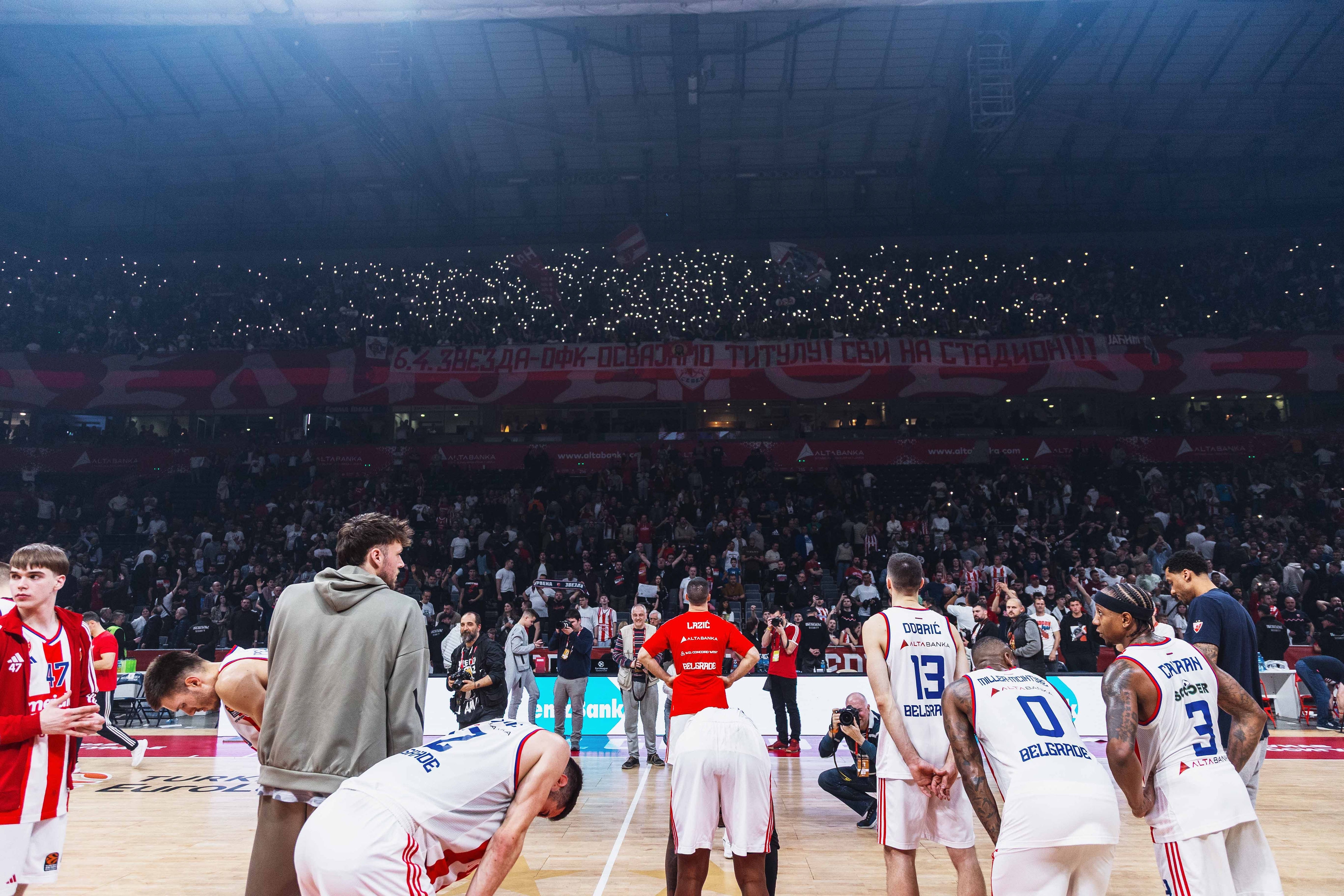 Dramatičan poraz od Efesa, ali prvi cilj je ostvaren, crveno-beli su u play in fazi!