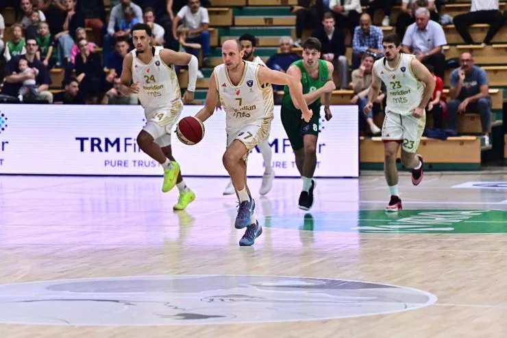 Rutinska pobeda Crvene zvezde Meridianbet u Sloveniji, vratio se Izundu