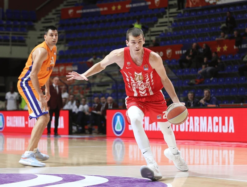 Šakota debitovao stotkom, Crvena zvezda ubedljiva protiv Mornara
