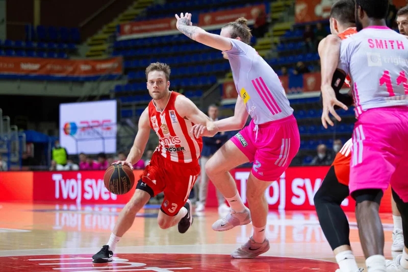 Crvena zvezda bolja od Mege