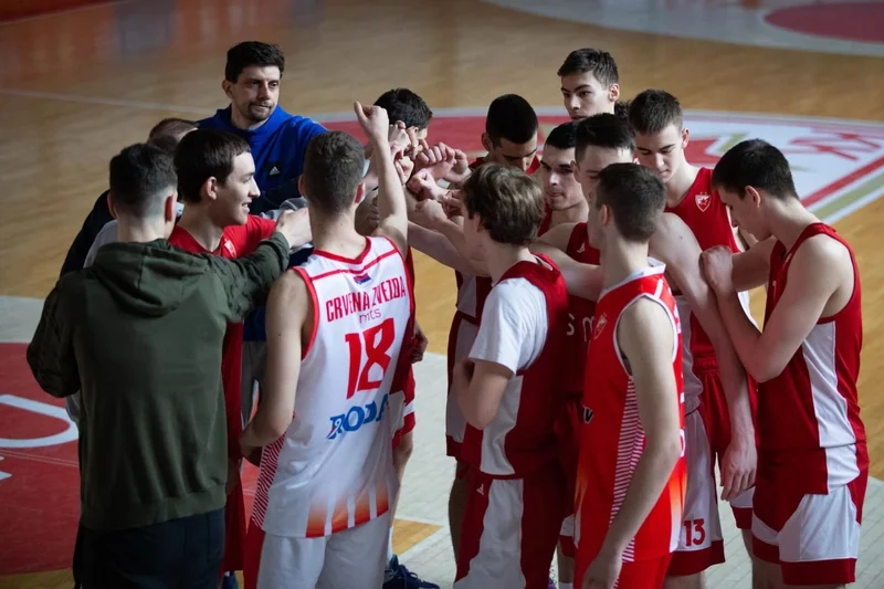 Polovičan učinak, pobeda juniora i poraz kadeta Crvene zvezde