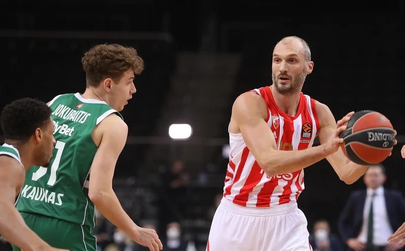 Poraz u finišu umorne Crvene zvezde u Kaunasu