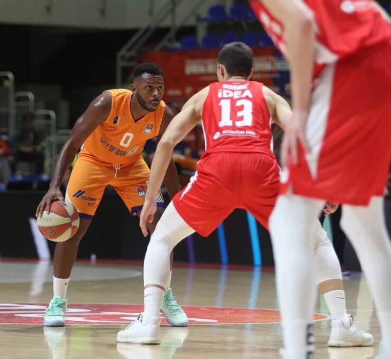 Crvena zvezda gostuje ambicioznom Mornaru u Baru