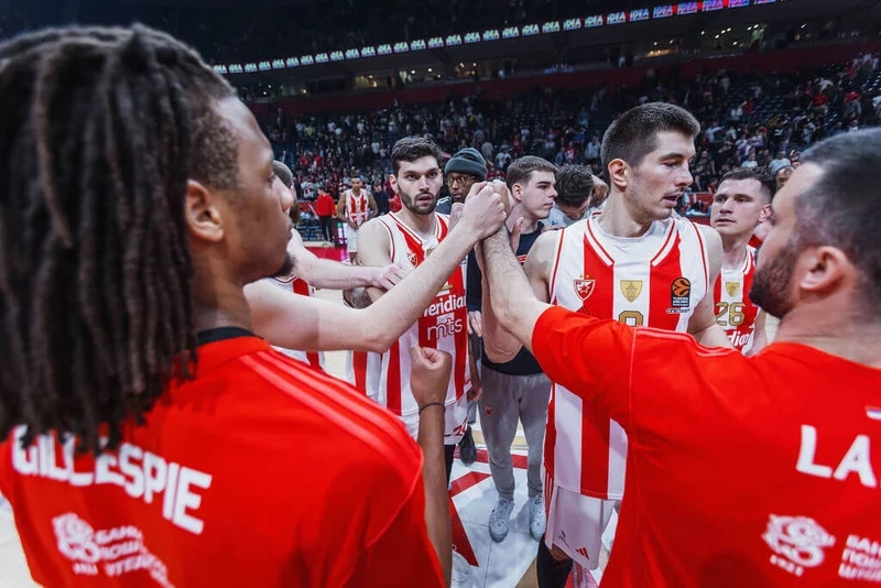Crvena zvezda Meridianbet posle velike borbe i neizvesne završnice poražena od Olimpijakosa