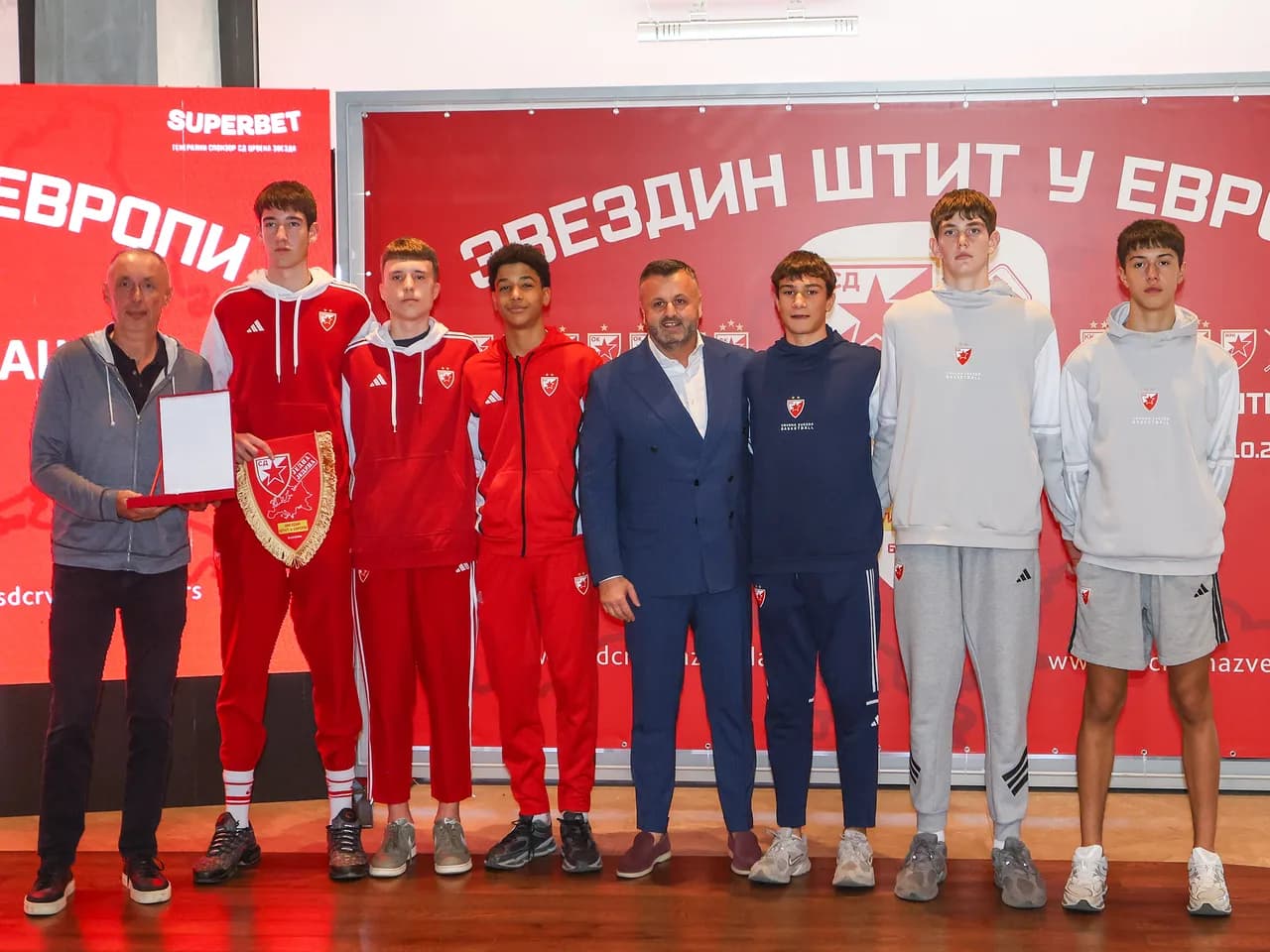 Zvezdin Štit - crveno bele boje brani 14 klubova u Evropi 