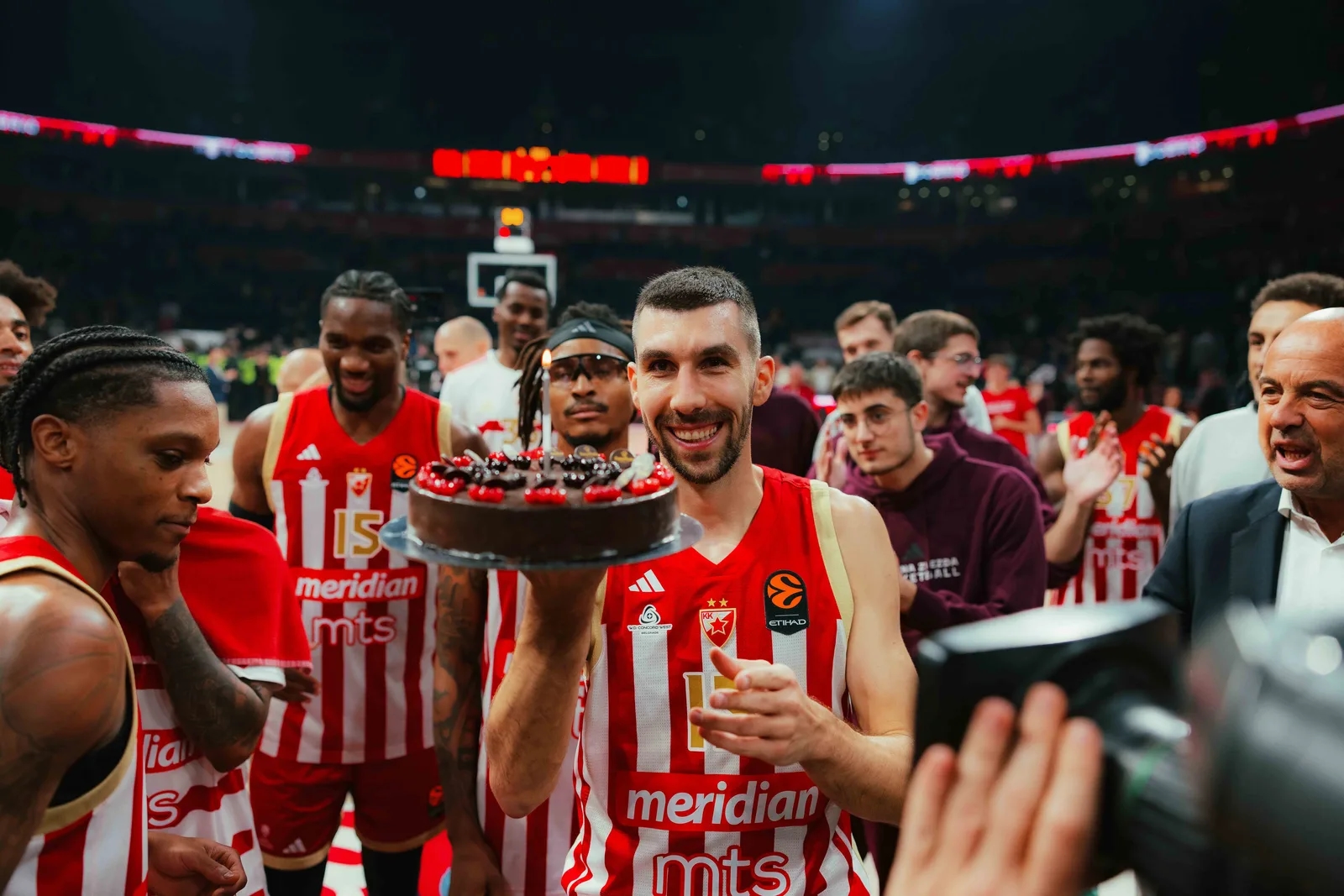 Spektakularna pobeda Crvene zvezde Meridianbet nad Makabijem