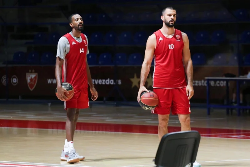 Radonjić i Lazić o pripremama Crvene zvezde (video)