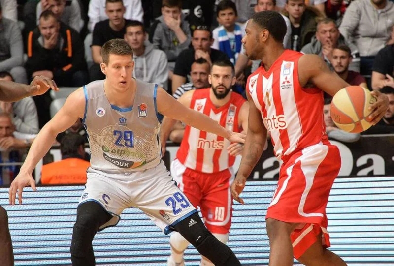Crveno-beli rutinski kroz Zadar